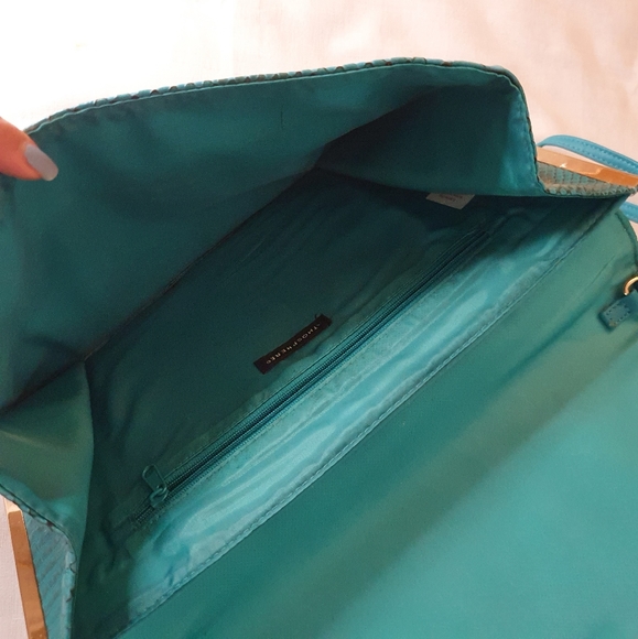 Green Snakeskin Embossed Envelope Clutch Bag - Picture 4 of 6